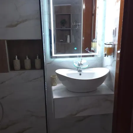 Apartamento In The Part Of The *