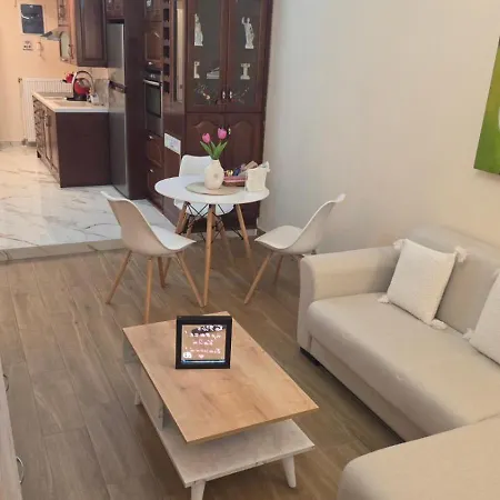 شقة In The Part Of The سالونيك